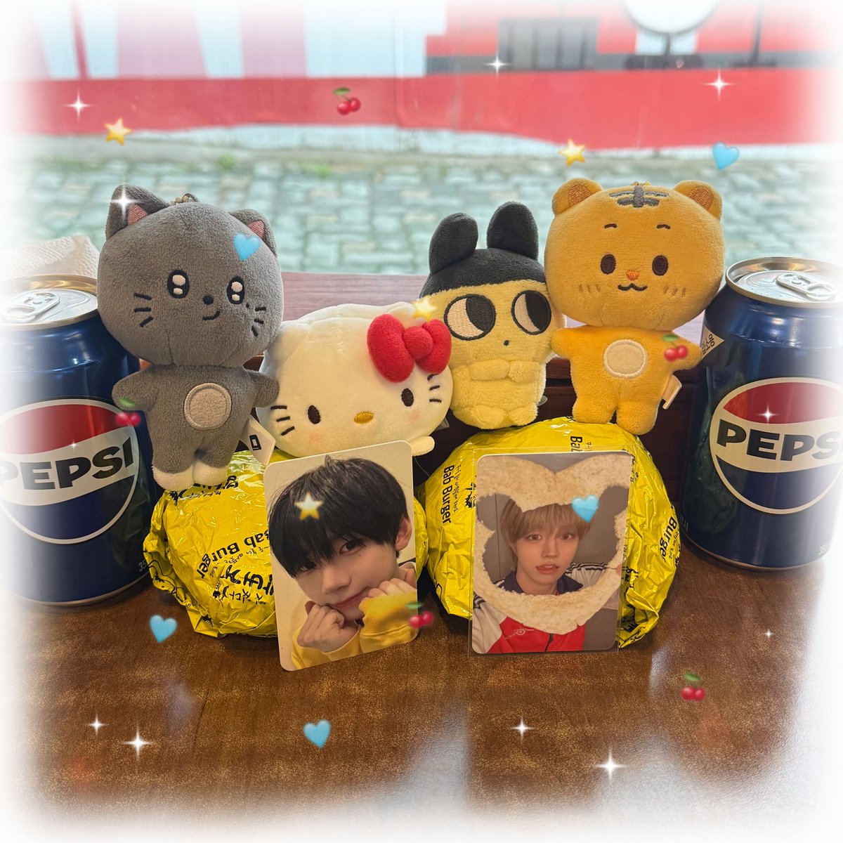 nny2h5's tweet photo. 음악중심 사전녹화 🫳🏻🫳🏻💛🩶 https://t.co/4lbfc3RXob