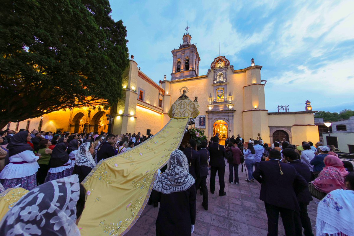 JosueGro's tweet photo. Así de hermosa luce la Basílica de Nuestra Señora del Pueblito, un lugar que resguarda nuestra historia, nuestras tradiciones y la fe de generaciones enteras.

Es un orgullo tener en Corregidora un símbolo que nos da identidad y que forma parte de la esencia de nuestro estado. Sigamos valorando, cuidando y sintiéndonos orgullosos.