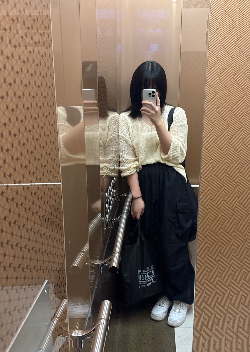 뚹 tweet media