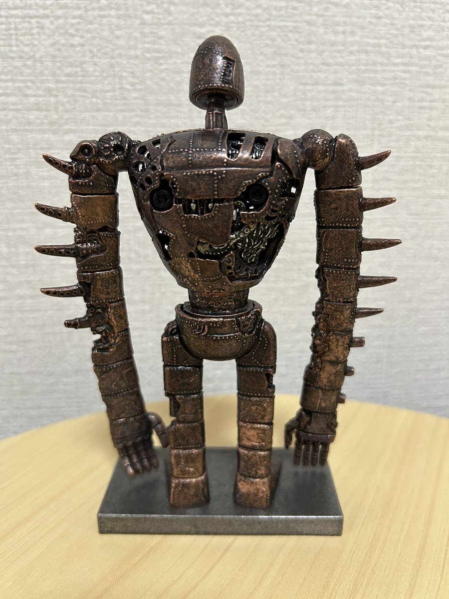Butter_ghibli's tweet photo. ジブリ美術館の購入品

ロボット兵は高かったけど迷いに迷って買ってしまった🤦🏻‍♀️♡ https://t.co/CiplGutbaU