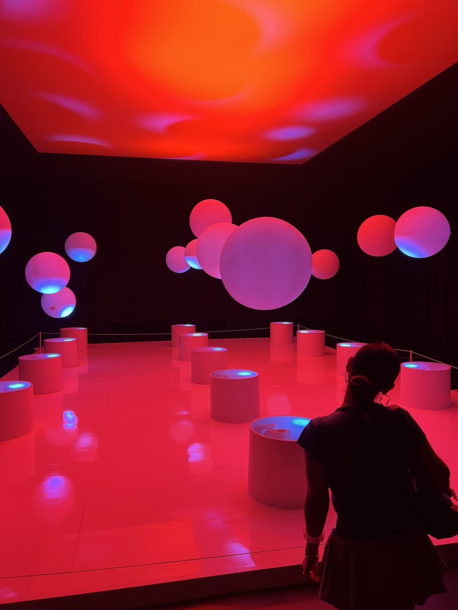 shuglyf's tweet photo. Balloon museum 🫧 https://t.co/8RHNhn7qaW