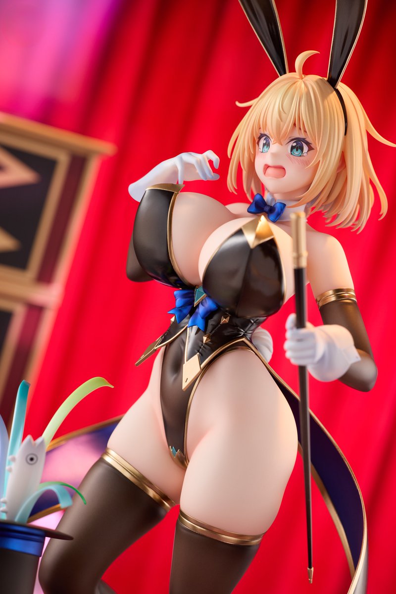 PartyLook1's tweet photo. 『商品情報』
人気イラストレーター・高峰ナダレ先生描き下ろしキャラクター
「ソフィア・F・シャーリング マジシャンバニーVer. 」1/6スケ一ル可動フィギュアの予約受付スタート✨
▼受注期間：2026年7月17日～2026年9月16日まで
▼予約方法：amiamiオンラインショップ
ご予約はこちら：https://t.co/ZpXyixOihp
よろしくお願いします🙇‍♀️