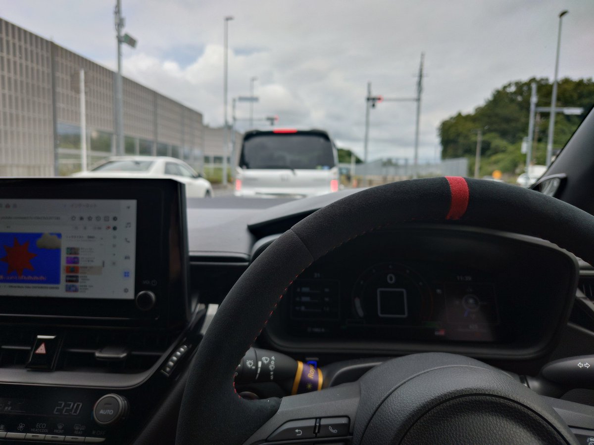 volmaru1's tweet photo. 今日やたら車多いなと思ったら

三連休初日か https://t.co/JJm215Uo1F