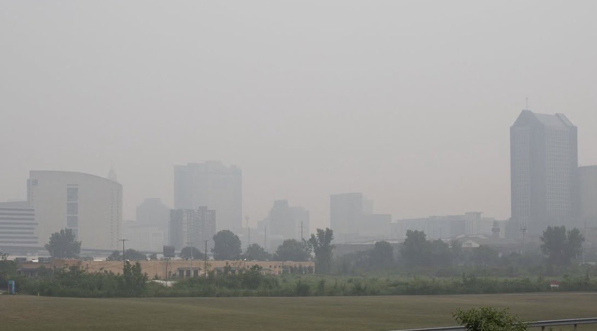TopTierBuckeyes's tweet photo. Canadian wildfires smoked out Columbus https://t.co/Pb4wfbDk8A