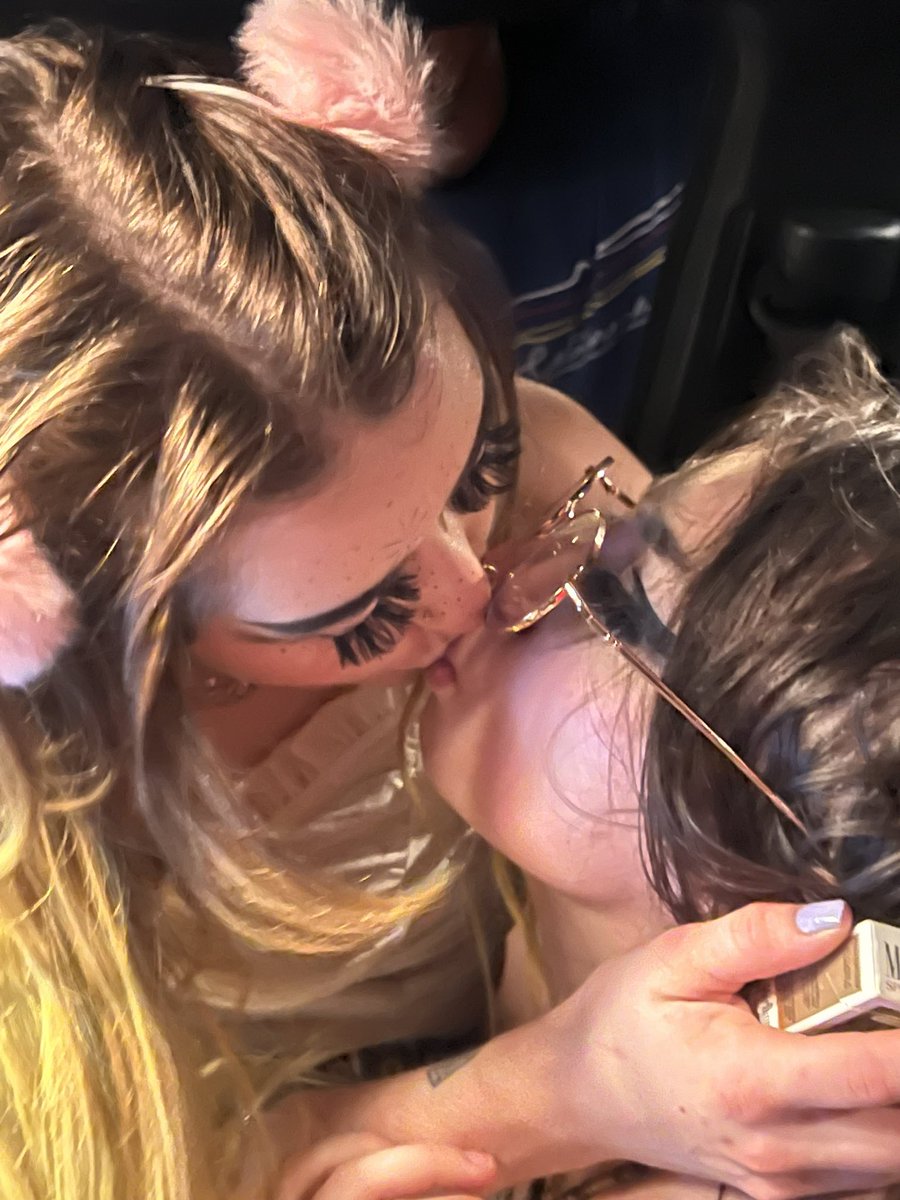 Emily tweet media