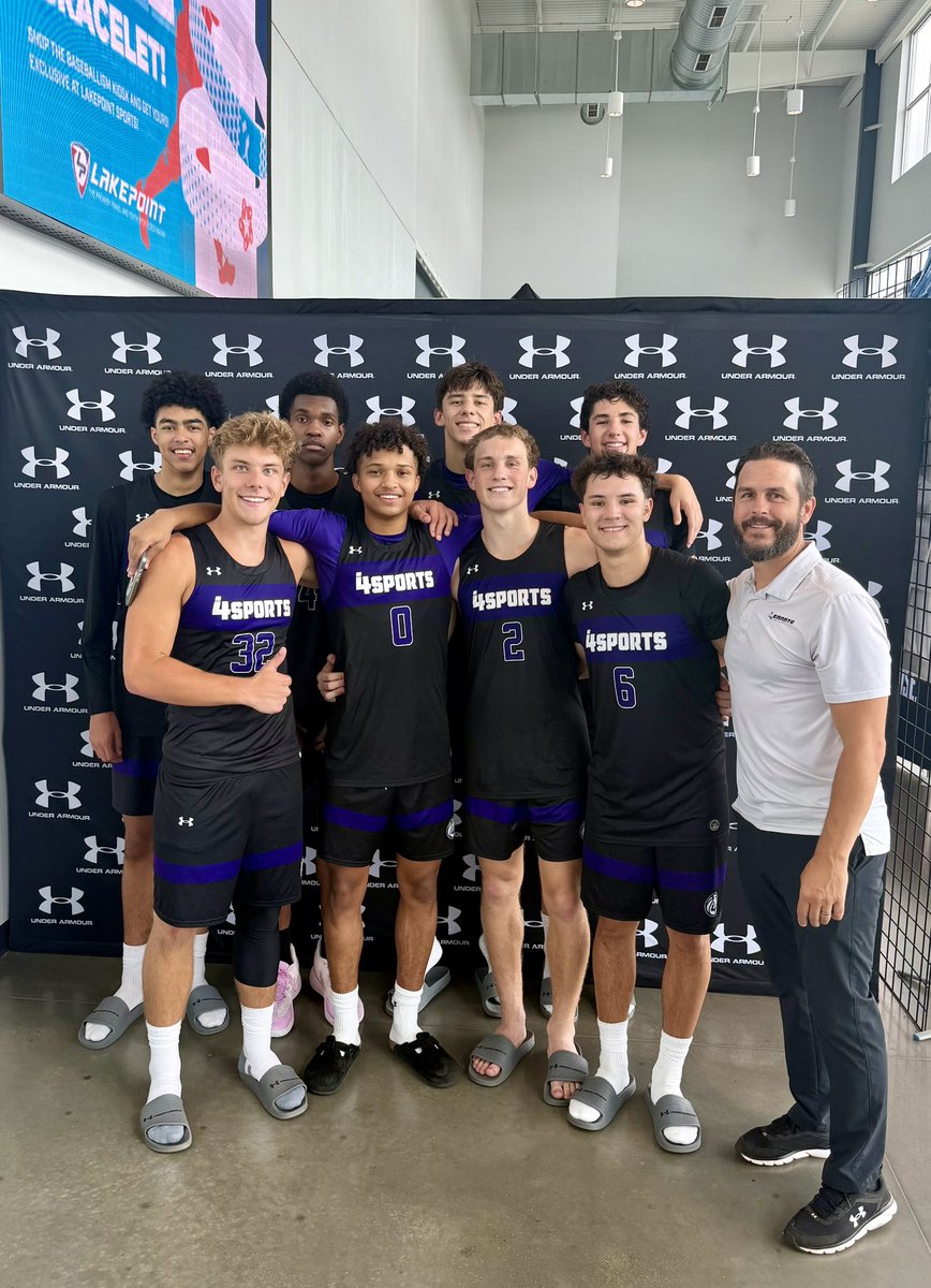 Ok_Wolfpack's tweet photo. The 17U i4 Sports Squad advances to the Elite 8 of the UA Finals in Louisville KY. https://t.co/1rhRtAKfd7