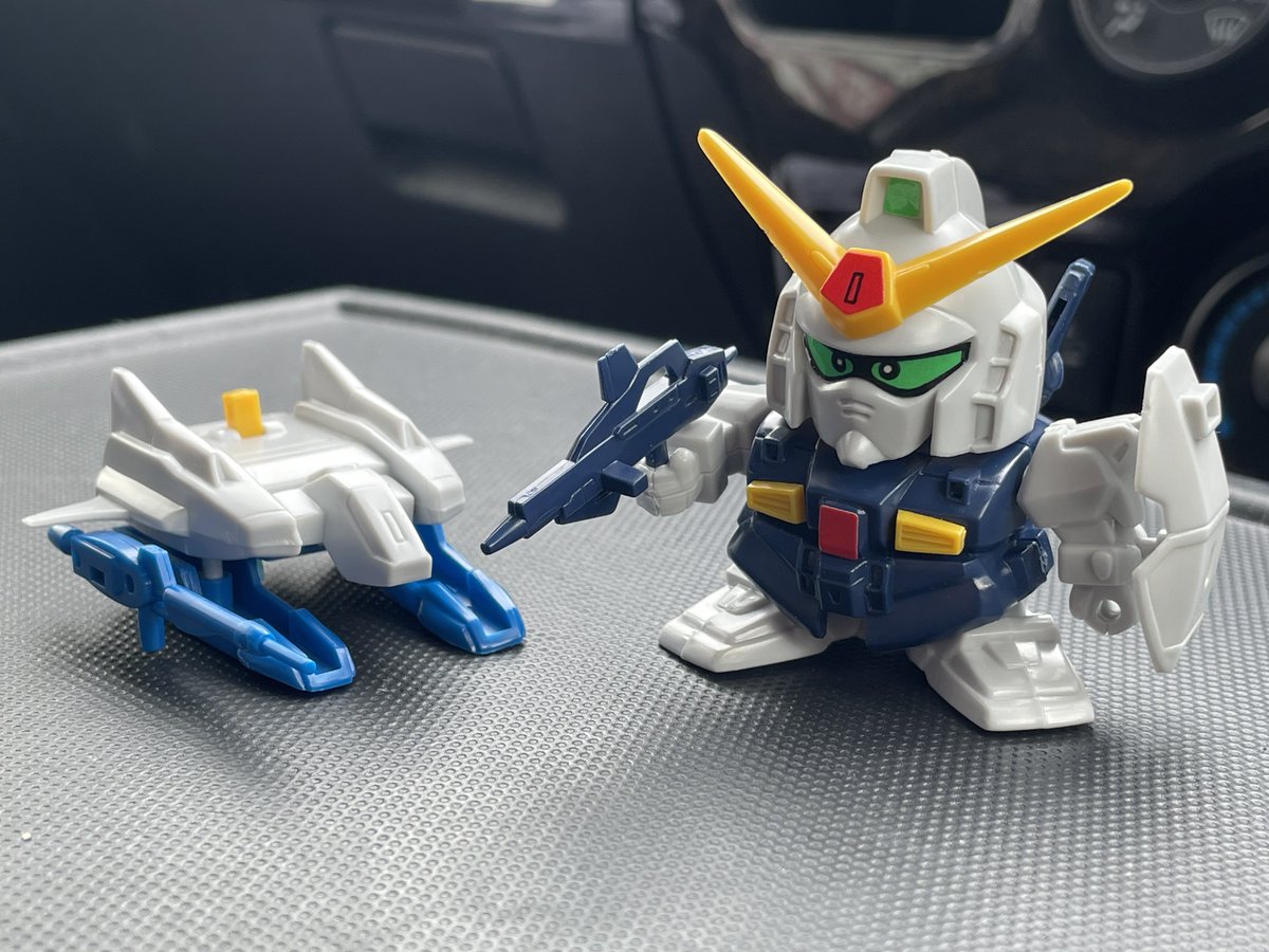 jPsWL7kX9Dtavq2's tweet photo. 200円で買ったスーパーかわいいガンダム！
我慢出来ず車内で遊ぶSDガンダム好きおじさん😆

#SDガンダム
#BB戦士 https://t.co/Ul9oMnKV3d