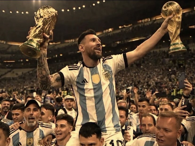 ba66_'s tweet photo. مو قادر اتقبل فكرة اسبانيا تحقق كأس العالم وكل ما فكرت اكثر بموضوع فوز اسبانيا على الاسطورة ميسي تضايقت اكثر ، اكتشفت اني مستحيل اتصنع فرحة الفوز لأسبانيا في حال انتصروا لا سمح الله ، ابيها للقوت بكل الطرق لو انها اخر فرحة كروية لي انا راضي 

ميسي اسعدني لسنوات ومستحيل اتخلى عنه https://t.co/c37gDbVIlc