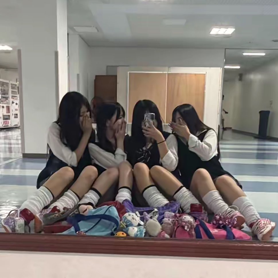 uu_ii_tkon's tweet photo. #貼り合い #連れオナ #ホモコキ #オナペ 
こんなんでオチンポ誘って💢💢
優秀な雄チンポは好きなだけ食うくせに💕💢
マゾチンチンは靴裏綺麗に掃除させられんの💢💢
ルーソで呼吸管理されて💕💕
年下じぇ〜K様の靴下消臭係になっちゃう💕💕💢 https://t.co/vNF6IaJRVJ