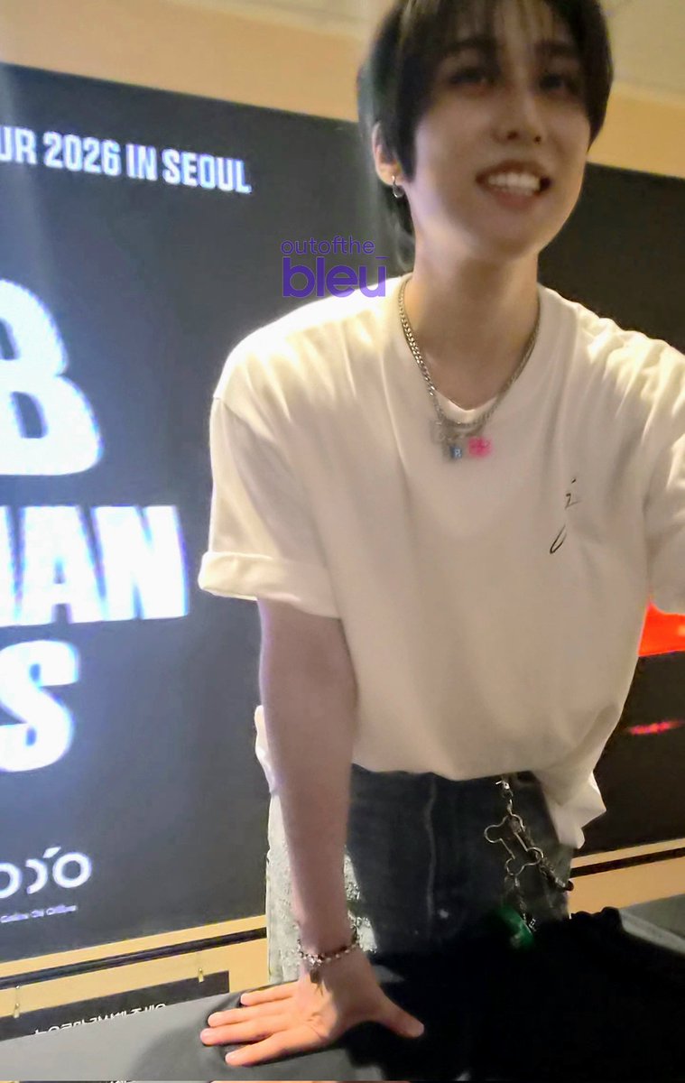 outofthe_bleu's tweet photo. ..and this also happened 🥺
콥이해 @jakeybaeee https://t.co/jHd8bto8jr