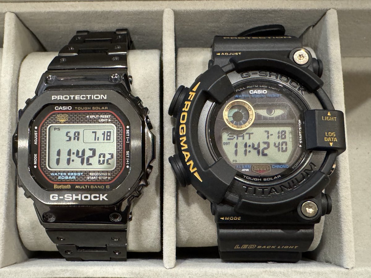 pandabeetle's tweet photo. ポケモンコラボのG-SHOCKはなかなか買えないようですね〜 GA-110PKM-7AJR

デザイン��良いと思いますが、入手困難すぎて。
久々にお気に入りのG-SHOCKを眺めてみたら、やっぱり黒系が好みだなぁ

ゴールドフロッグマン
PORTER x G-SHOCK

#GMW-B5000TFC-1
#GW-8230B-9AJR https://t.co/S21IV2pYjW