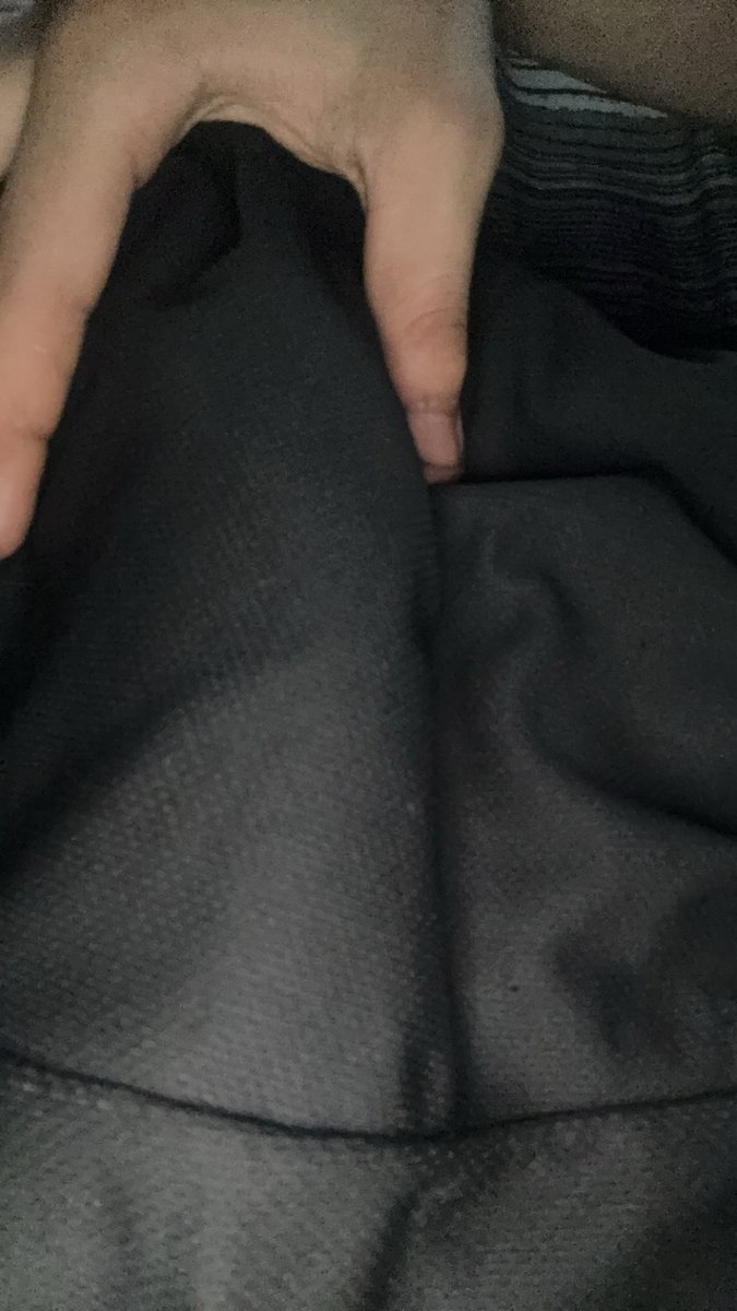 NoNameg4xj's tweet photo. Someone help me stroke this https://t.co/KpBHHXWkvM