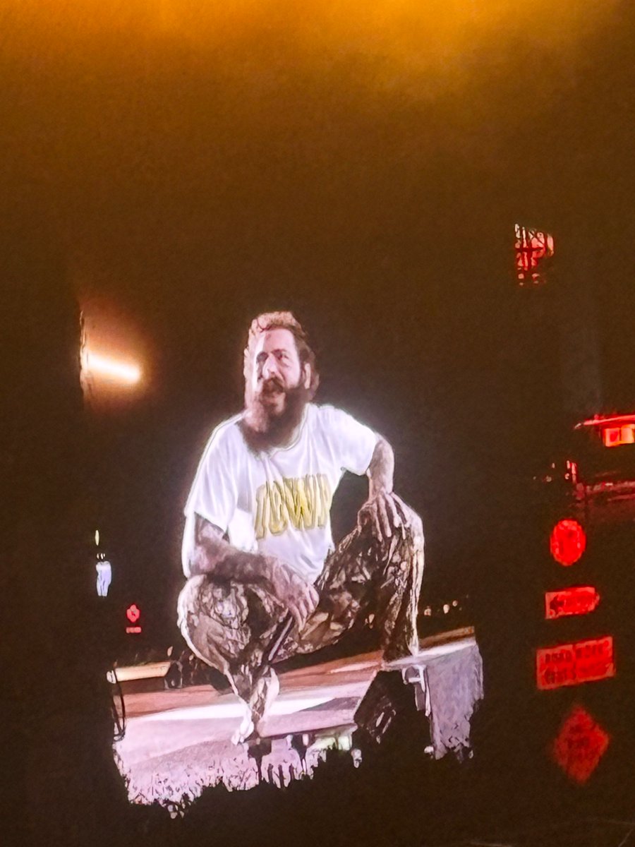 sammmidd's tweet photo. Post Malone at Jack Trice… no one knows who Iowa state is 🤣😂 https://t.co/SXUS8crpXw