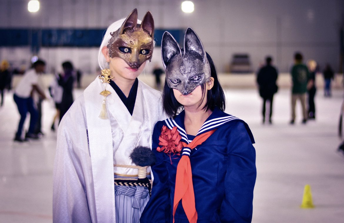 05_Cosplaydia's tweet photo. 【⛸ザンヒル2日目⛸】

”SILENT HILL f” 併せで居ました~!
寿幸さん(@cos_KOYU01 )がメロすぎて...ｶｯｺﾖｶｯﾀ🤦🏻‍♀️
ご交流していただいた皆さんありがとうございました!!
次のザンヒルは新コスではなく去年10月のメンバーと再結集します(`･ω･)ゞ
ぜひ見に来て下さい!!!
#ザンヒル氷上コス2026夏 https://t.co/UPO4VjBha5