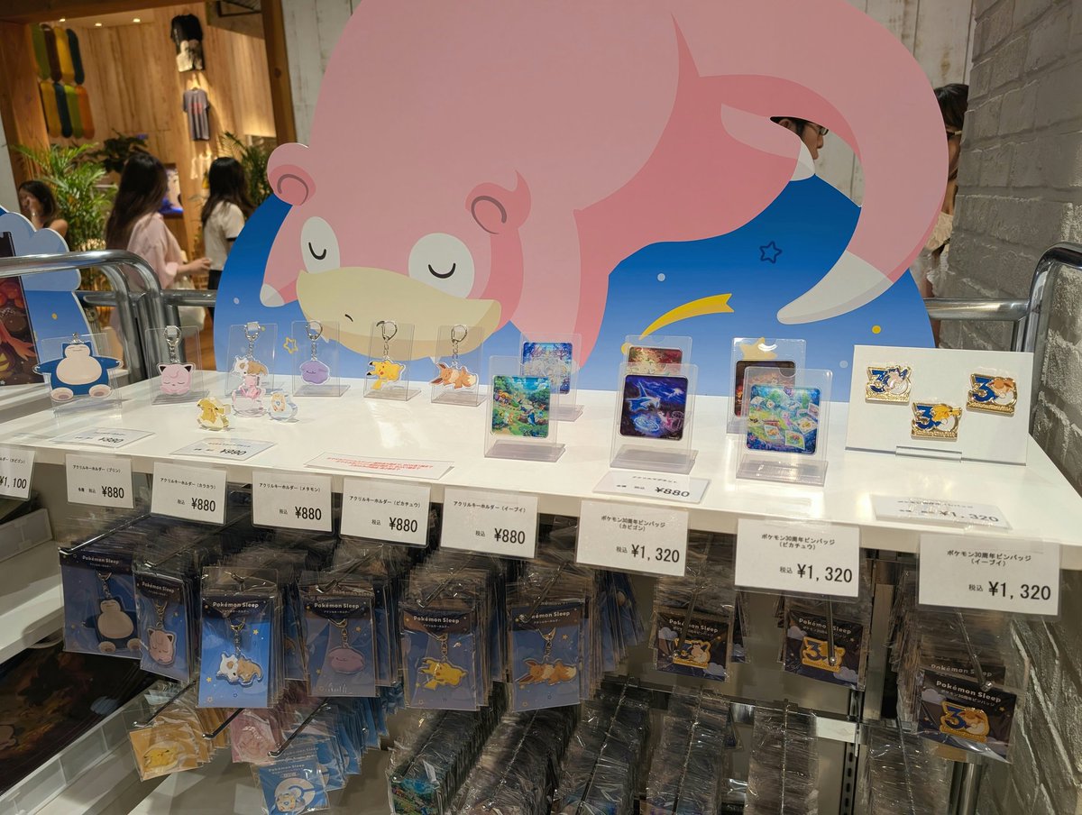 K0U24's tweet photo. 横浜のポケスリイベントかわいい
ピンバッジも買えた🥹 https://t.co/qHgYzHRVTf