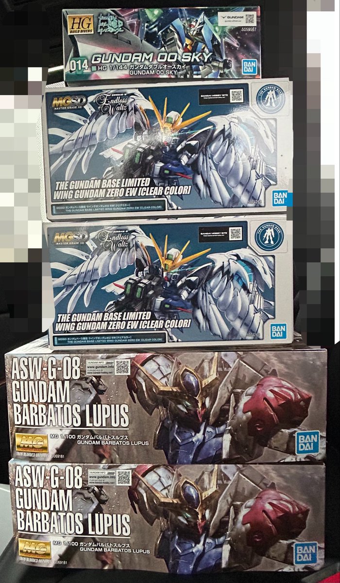 A8v7Y's tweet photo. #ガンダムベース  新千歳 で
MG バルバトスルプス 
MGSD ウイングゼロ
HG ダブルオースカイ
を無事にお迎え出来て良かった(o^^o)b
ゼロを早くクロスコントラストカラーにリペイントしたい（＾ω＾）
#ガンプラ好きとつながりたい
 #ガンプラ #再販 #推し活 https://t.co/zovgt9tWtd