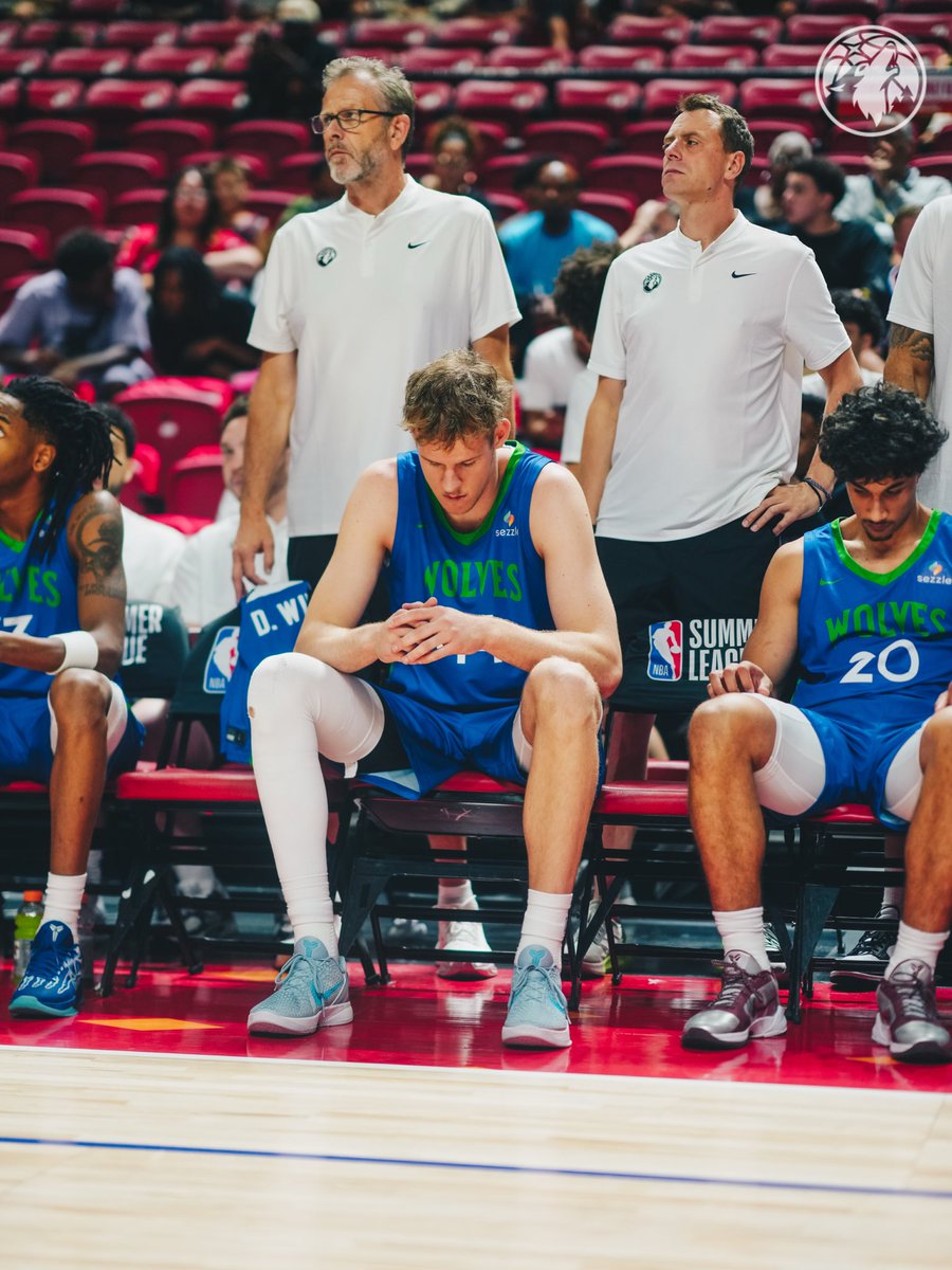 Timberwolves's tweet photo. LGW 

🐺🐺🐺 https://t.co/5C6hnyD53q