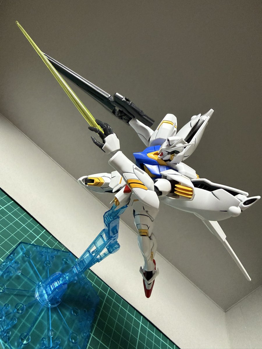 CoCoA_Mix's tweet photo. HGガンダム レギルス、完成しました！！😆
ガンダムのヒロイックさもありヴェイガン機としての不気味さも持ち合わせてるどこか不思議なカッコよさのある機体ですな！

#ガンプラ　#ガンプラ好きと繋がりたい  #ガンプラの画像を貼るとRTされると聞いて  #プラモデルライフ https://t.co/GgHxOah5GU