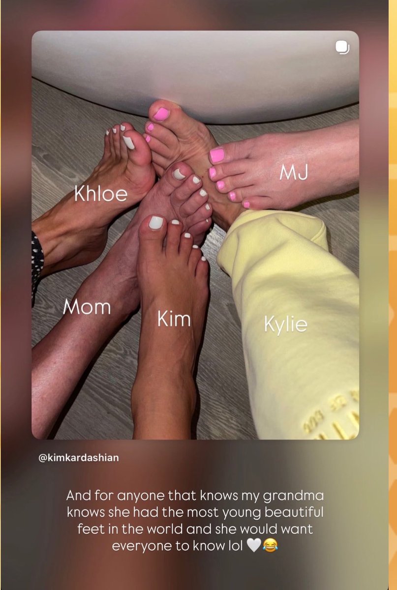 brenomoreru's tweet photo. o pé da kylie com 134 anos https://t.co/DmLmAu5oLV