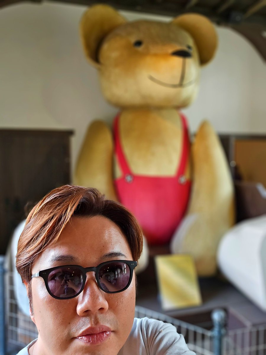 yuta_plusys's tweet photo. プラスワイズ社員旅行 in 長崎ハウステンボス https://t.co/AojXdxW2cc