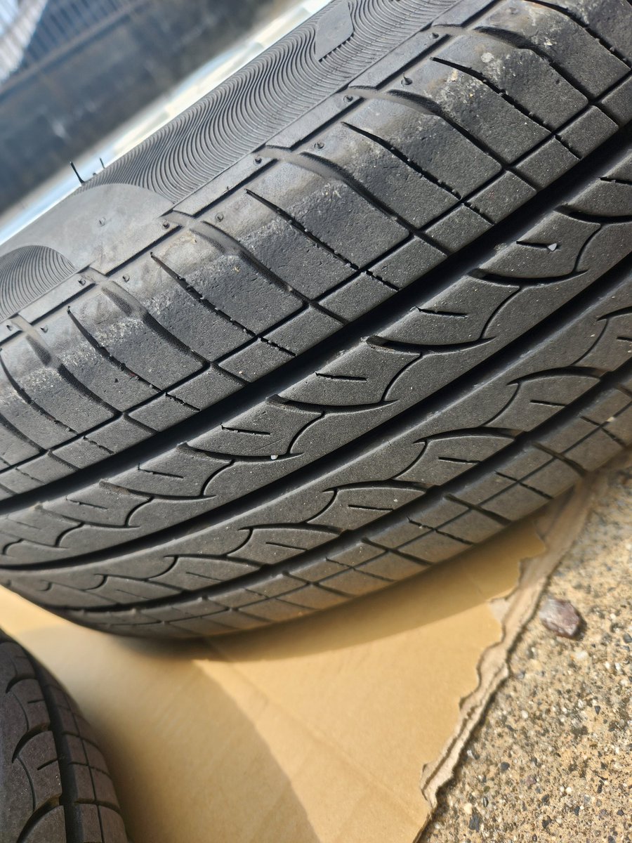 CIVIC_EK9_2000's tweet photo. やりたいことあるので
資金調達で手放そうと思います

無限M-2
14×6-JJ +38 PCD100 4穴
HIFLY HF201　155/65-14
01/25製造　バリ溝
エアバルブのパッキン、虫
新品交換済
ホイールは年代相応の劣化あり

希望12万

発送とか良く分からないので
直接渡せると良いです　三重県から
#無限
#ホイール https://t.co/NU6rg8jXLF