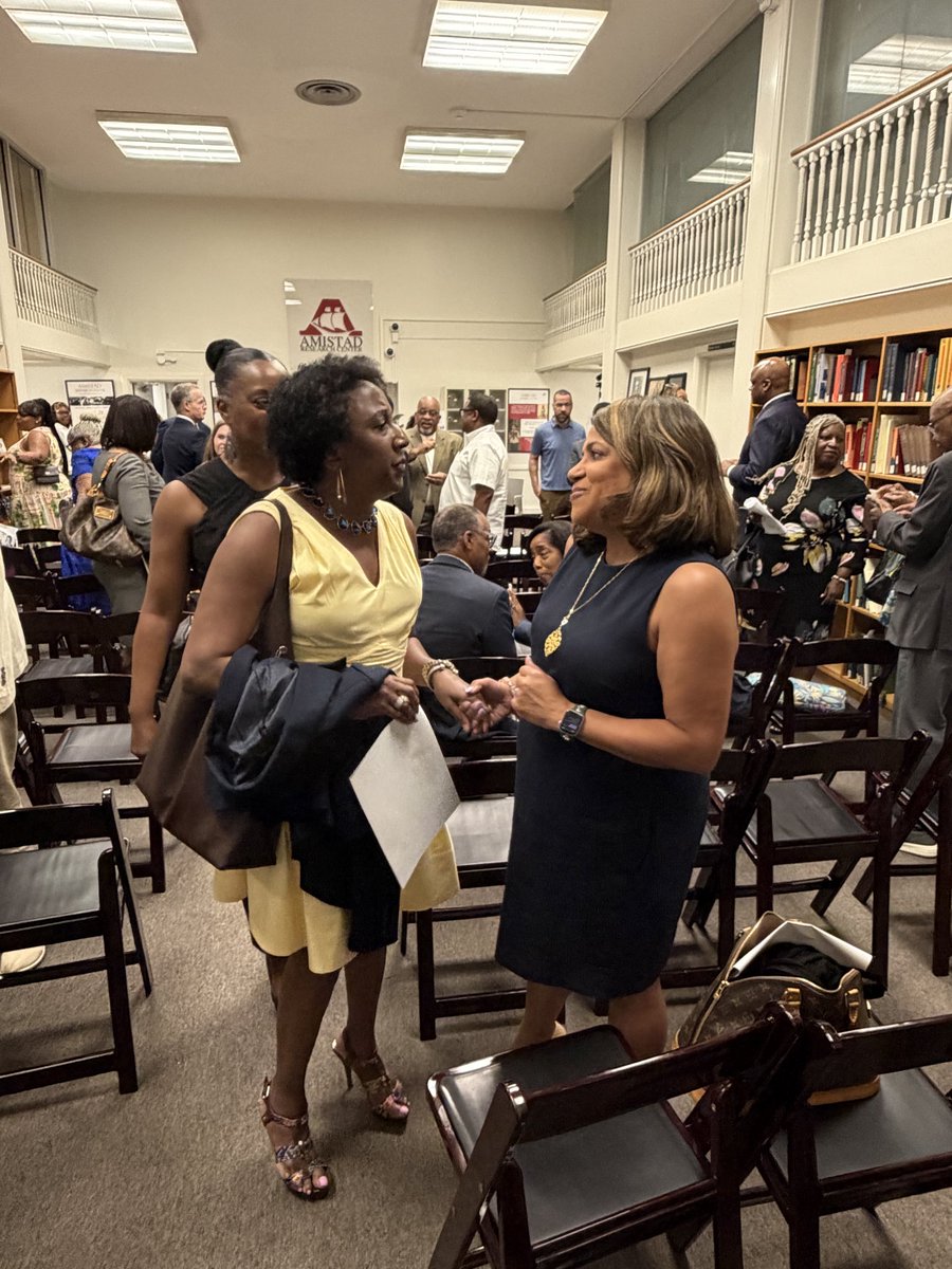 RhondaGoodeDou1's tweet photo. It was an honor to attend Chief Bernette J. Johnson’s book signing. Her remarkable life has inspired so many of us in the legal profession. I truly stand on the shoulders of giants, and Chief Johnson has paved the way for countless lawyers and judges, including me. https://t.co/AAsKYjwfJe