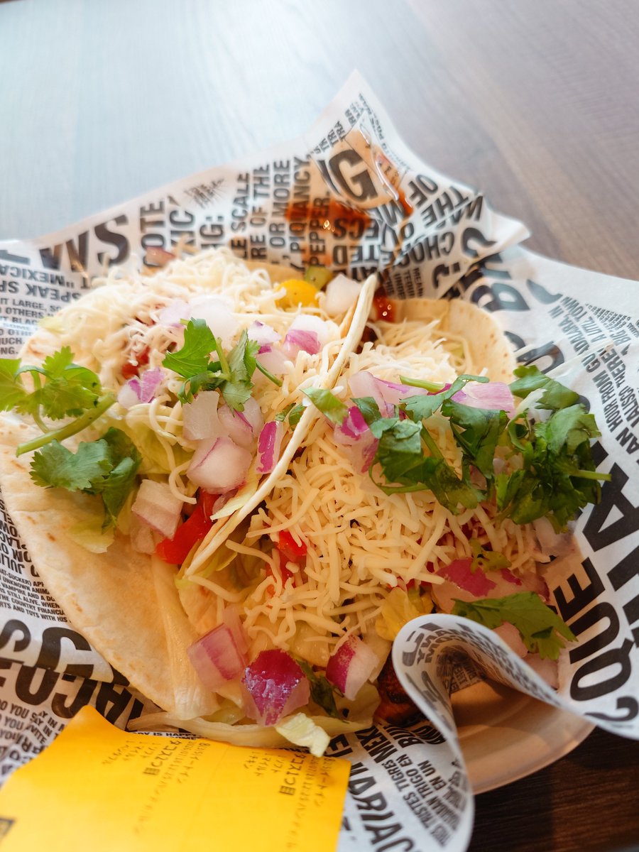 rupisy_80's tweet photo. タコス🌮成分足りてなかったから嬉しい🥰 https://t.co/ZTElYOXVAj
