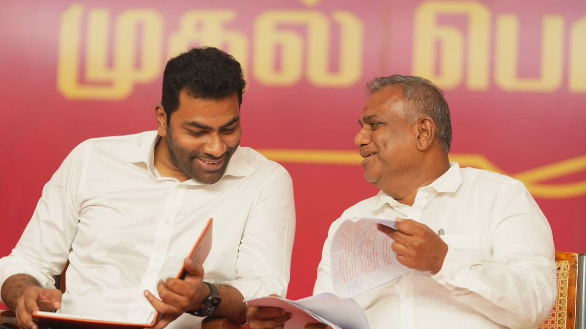 AadhavArjuna's tweet photo. மாண்புமிகு முதல்வர் - கழகத்தின் வெற்றித் தலைவர் அவர்களின் வெற்றிப் பயணத்திற்கு துணையாகவும், கழக கட்டமைப்பின் தூணாகவும், இன்று சிறப்பான மக்கள் சேவகராகவும் செயல்பட்டு வரும் மாண்புமிகு நீர்வளத்துறை மற்றும் ஊரக வளர்ச்சித்துறை அமைச்சர், கழகப் பொதுச்செயலாளர், பாசத்திற்குரிய அண்ணன் திரு. என். ஆனந்த் அவர்களுக்கு எனது இனிய பிறந்தநாள் நல்வாழ்த்துகளைத் தெரிவித்துக்கொள்கிறேன்.