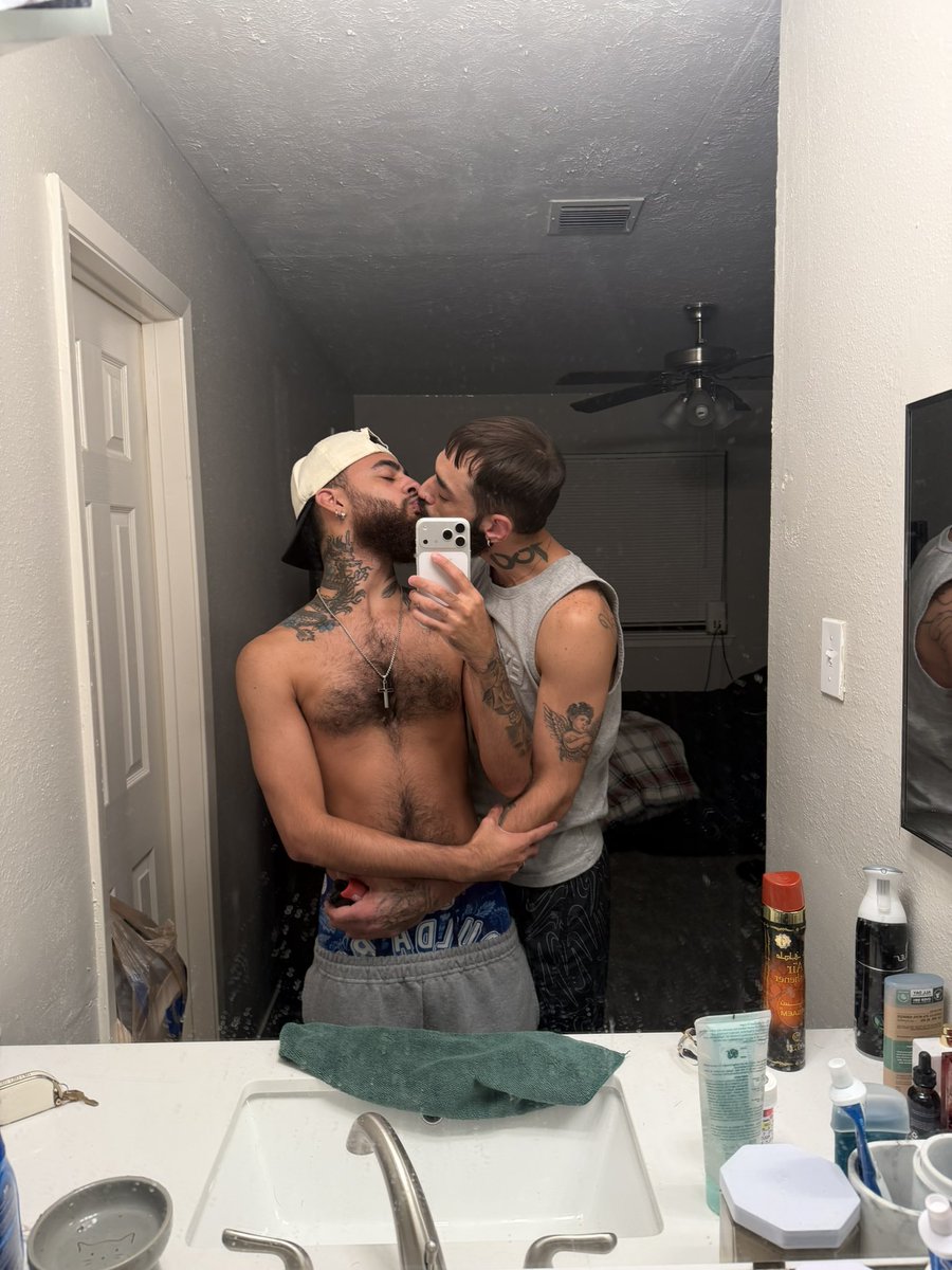 _davyboi_'s tweet photo. Get it in like me baby 💦 https://t.co/8qsmSM98tY