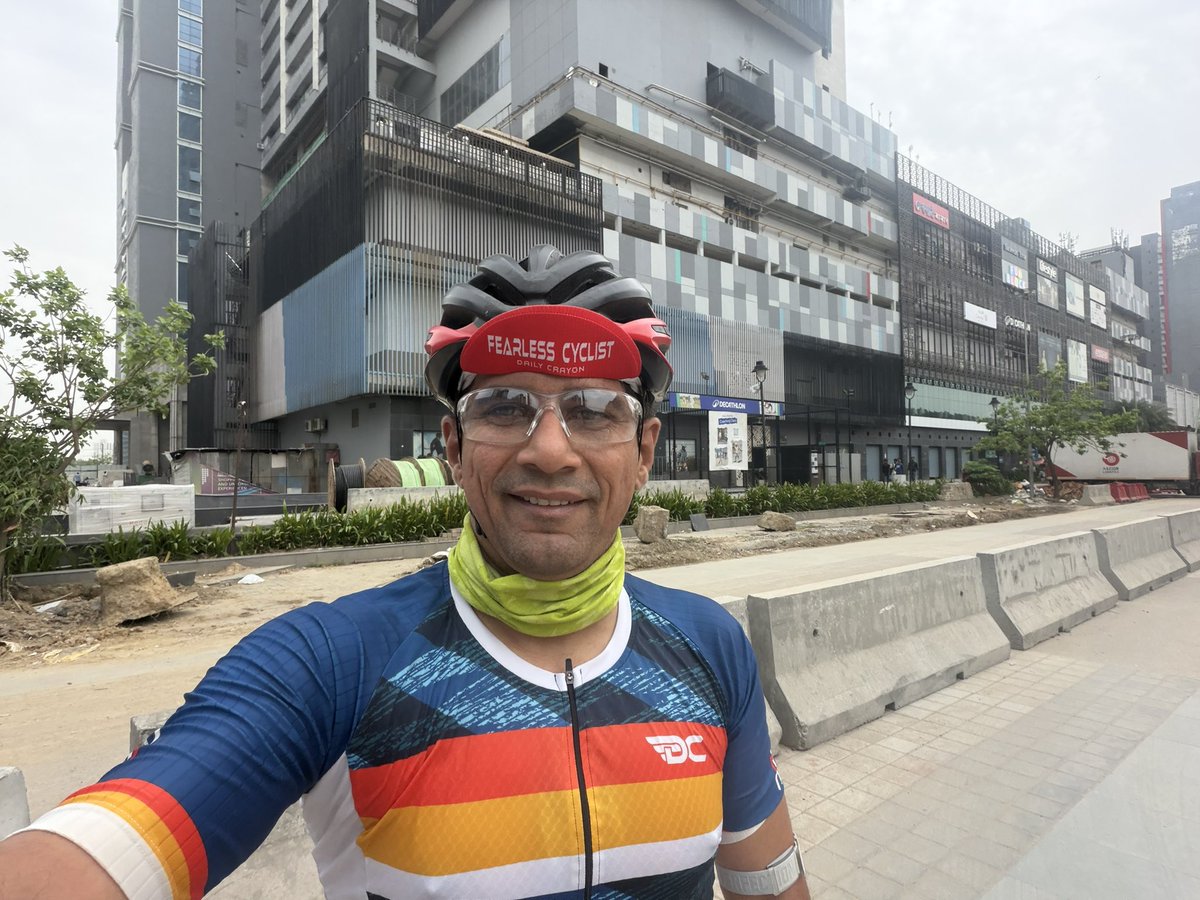 PatankarRishi's tweet photo. Saturday Duathlon
Non Stop 51 KM Ride 🚲🚴
If you’re not smiling, you’re in the wrong gear 😁
#cycling #bicycle #fitness #sports #saturday https://t.co/rhZi4RTtWd