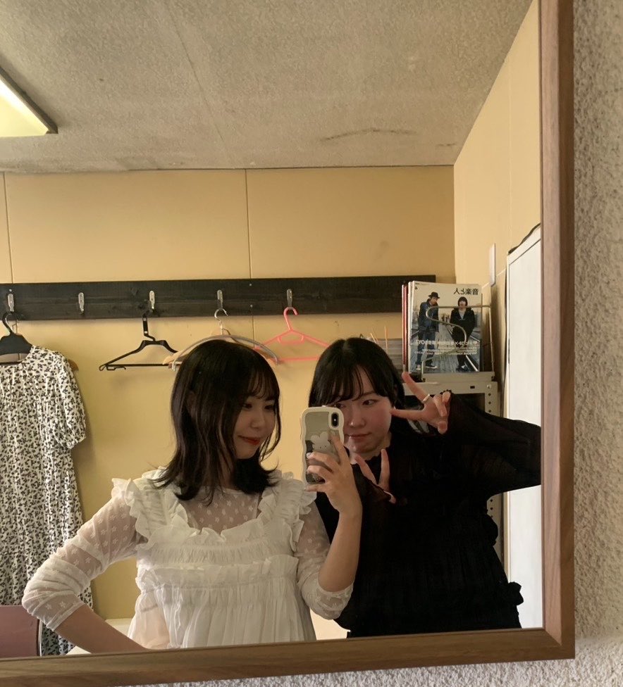 _mekakushe_'s tweet photo. 〈あじさいの咲く頃にツアー2026〉
最終日となる北海道公演の7/20（月祝）が近づいてきました
北海道で弾き語りをするのは初めて
とても楽しみだし、うみのひだし、あと、つぶ貝をかならず食べて帰りたい💭
そして、ライブの終わりには二人から大切なお知らせもありますので、是非❤︎ @hinataya0320 https://t.co/we8tZ96jTc