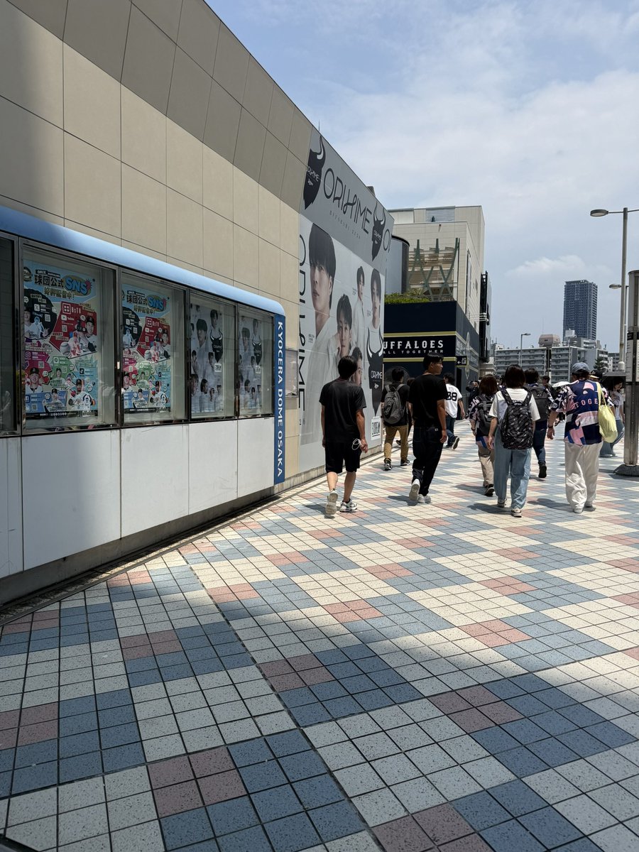 6110Mopsy's tweet photo. @ori_____2 分かりました。
東口の近くにいます！
ドットのパンツ履いてます。 https://t.co/wnzHpjB8zy
