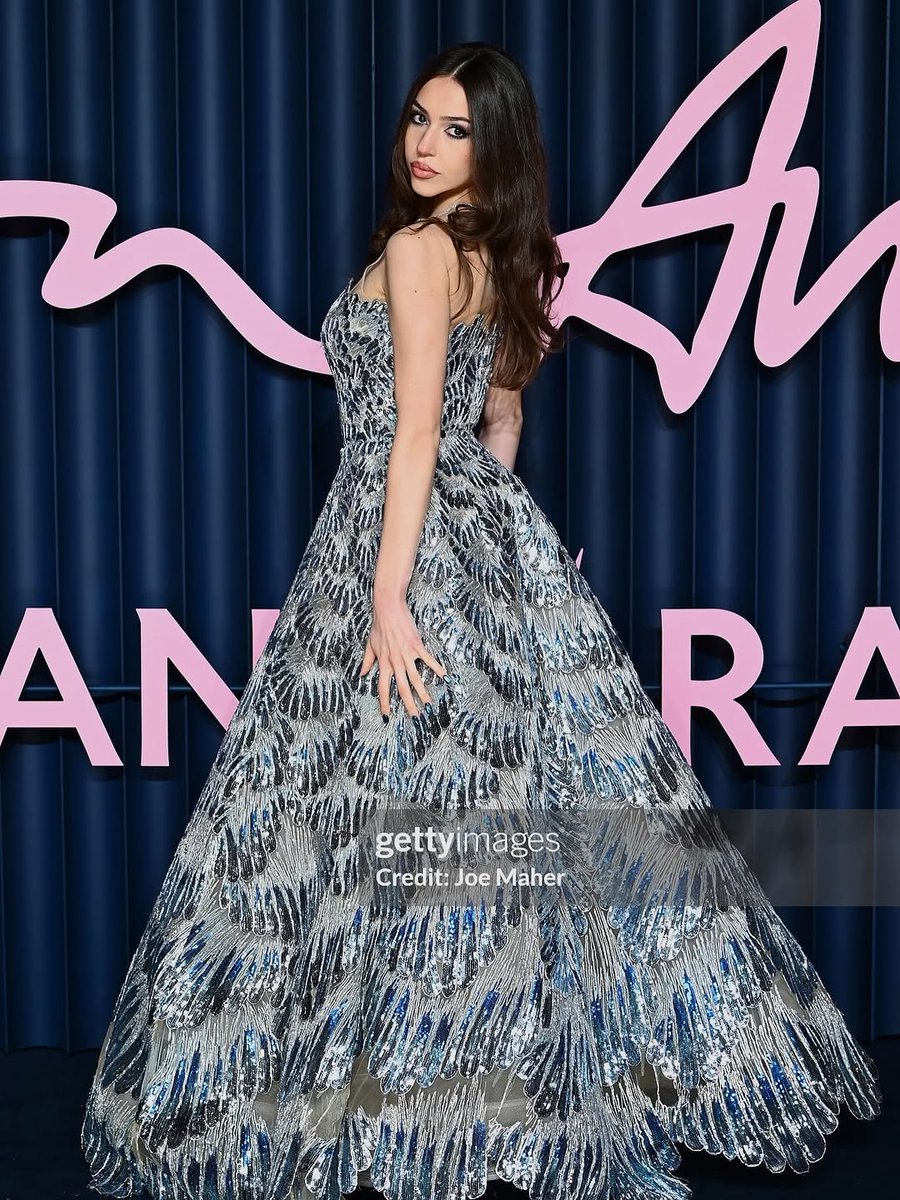 mariamraidi37w6's tweet photo. I actually felt like a princess in this dress 😩 My first ever Fashion Awards with  ❤️🥹

Dress
Jewellery

Pics 📸 https://t.co/AfkpY0KxX4