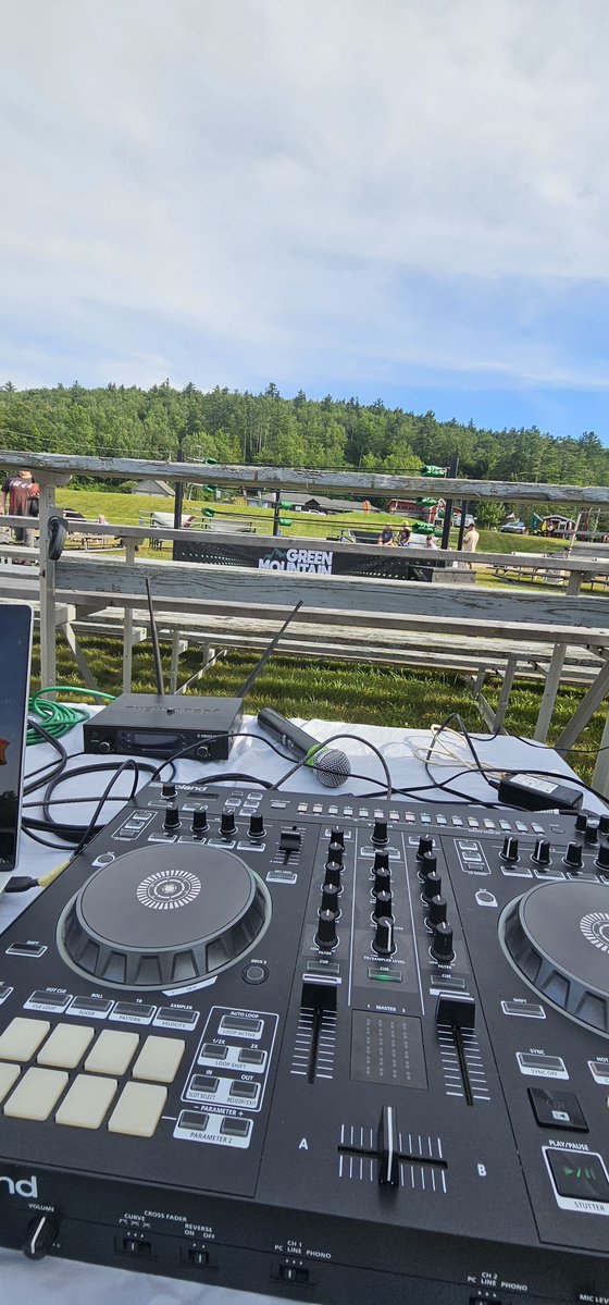 djhotpot's tweet photo. Another "day at the office" type post
#itwasntme https://t.co/CwPDCzl9W3