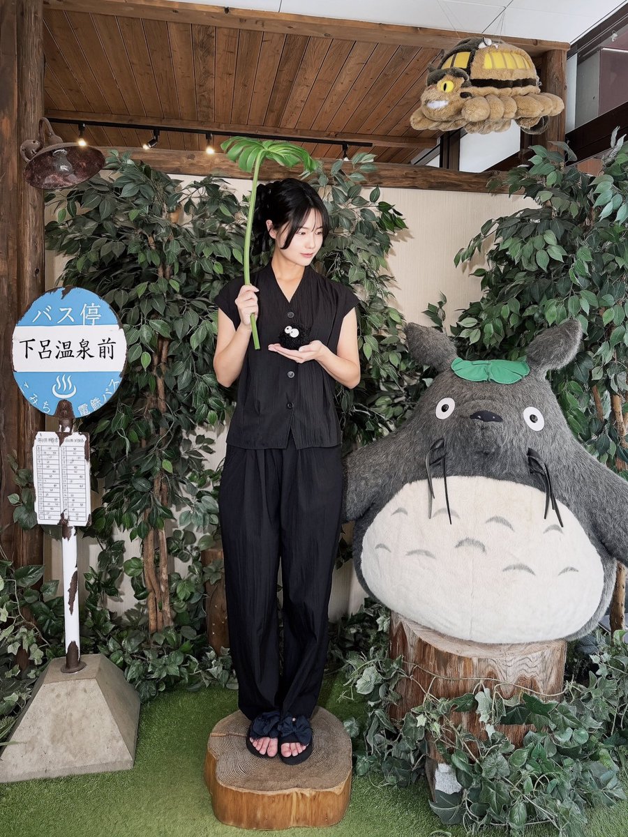 maria1313minnie's tweet photo. おはようございます🐻‍❄️
デカ女すぎて葉っぱが小さいです🌱 https://t.co/A2WdfZEbsn