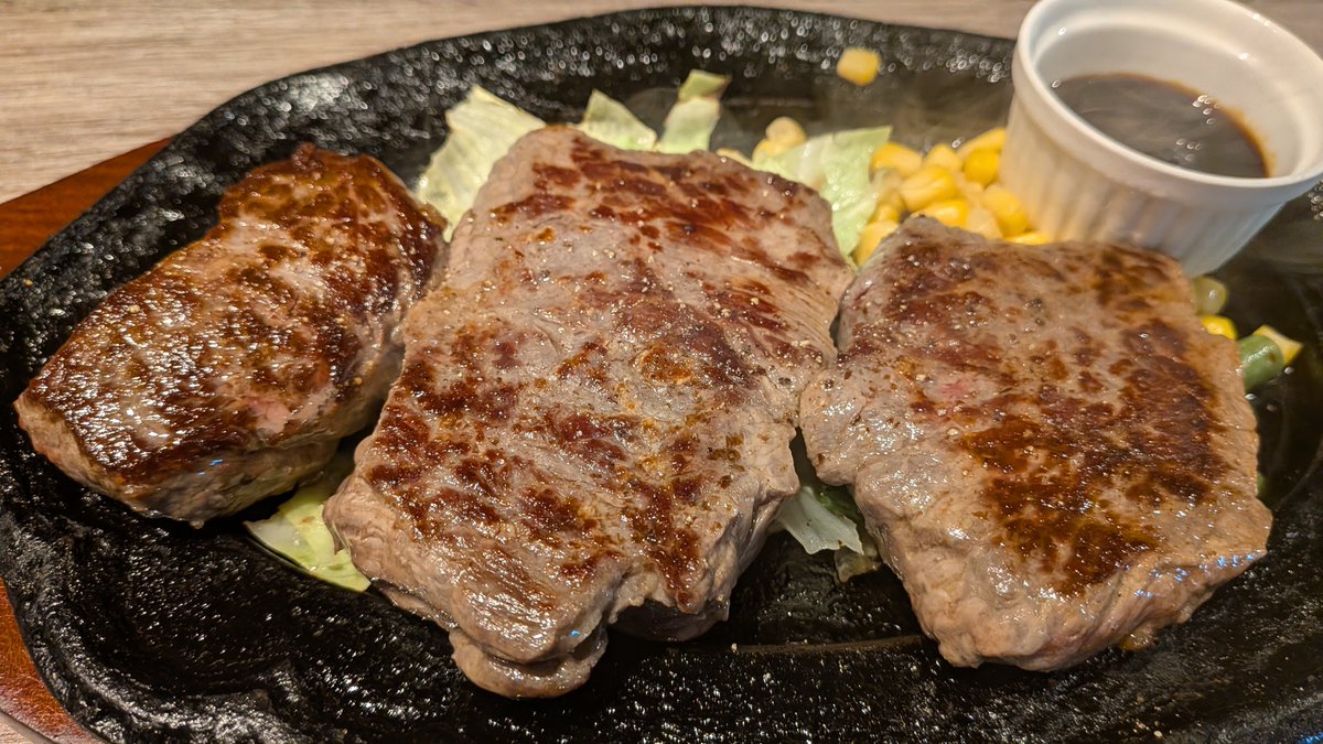 kenzy's tweet photo. 銀座のテンダーロインにて1ポンドステーキを頂く。 https://t.co/ngt7qgdWTn