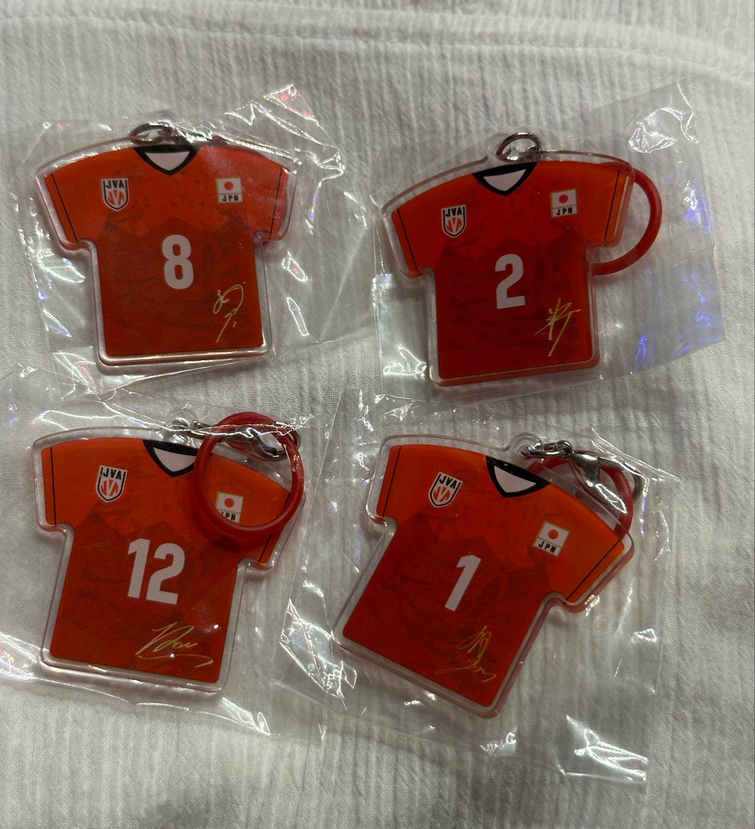 lovolley_8's tweet photo. 男子バレーボールガチャガチャ
めじるしチャームグッズ
ネーションズリーグ

【譲】
1西田 2小野寺 4 宮浦 8関田 12髙橋

【求】 定価

本日(18日)、明日(19日)
ネーションズリーグ大阪会場での交換
リプ又はDMお願いいたします。

#男子バレーボール #ネーションズリーグ 
#大阪 #日本 https://t.co/wy4HEWKz7C