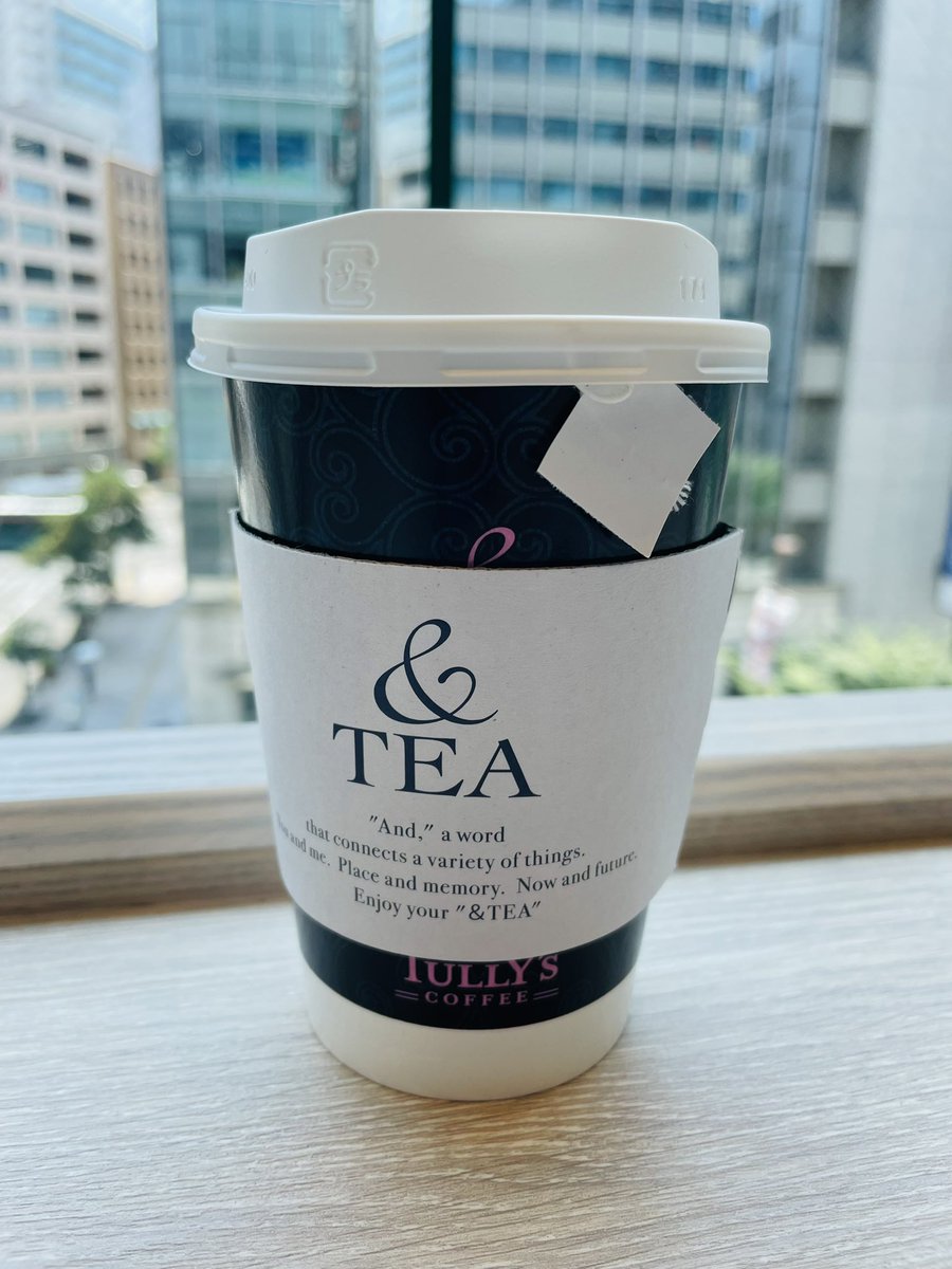 501_m3's tweet photo. タリーズ&amp;TEAに初来店！！
紅茶メニューいっぱいあるし、店内も広くてめっちゃ良〜！！ https://t.co/MhMlEig748