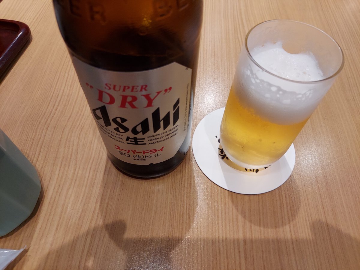 hirotov's tweet photo. 本日も仕事ですが、打ち合わせや連絡等が一切無いため、昼ビー���かましちゃいます！ https://t.co/o3PcohSeG4