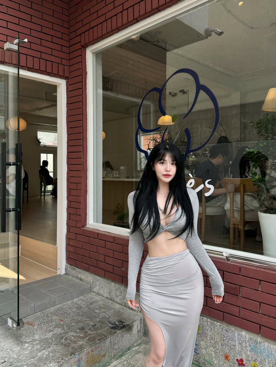 2Nigma's tweet photo. 나 너 무 행 보 캐 요
#부산 #몸매 #카페 https://t.co/1cSt8KL28c
