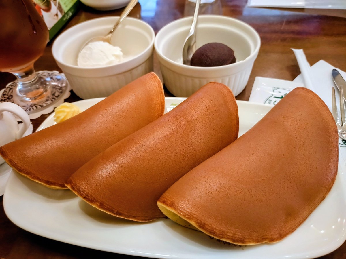 wainogosyuin's tweet photo. 文明堂の喫茶店で世界一美味しいどら焼きの皮(パステル)食べたのだ🫶 https://t.co/xykhCjhU7W