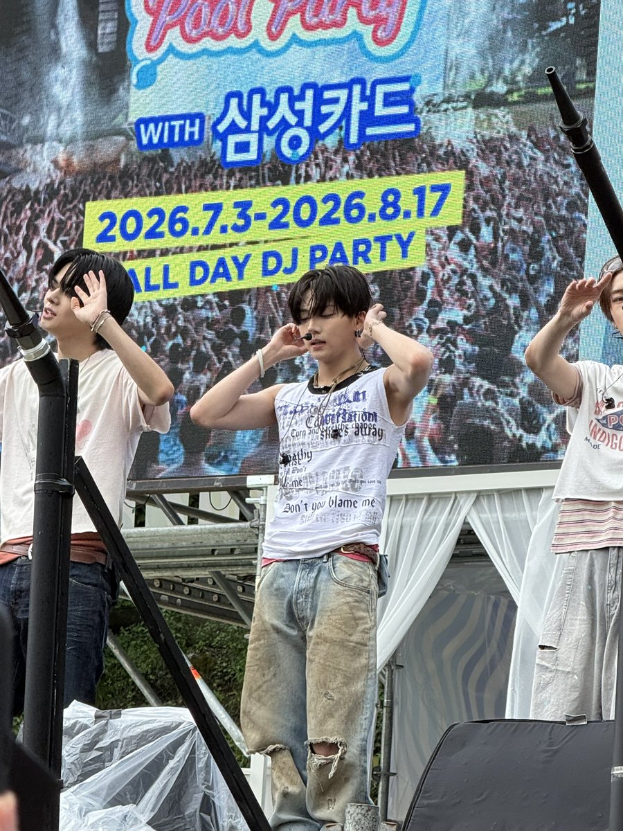 L0v2sw's tweet photo. 캐비 이상원 미침 https://t.co/rTzeaAsHQG