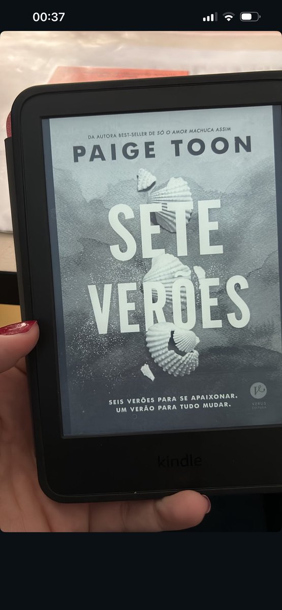 twistella's tweet photo. 9. Sete verões 

Longo demais da conta, mais de 400 pag 
Não precisava tanto https://t.co/DcOTlr5BuF