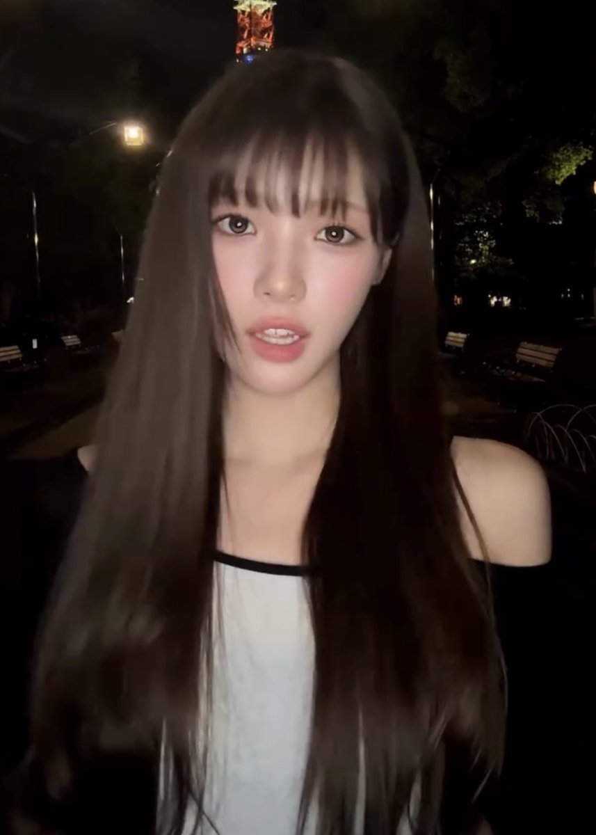 콤 tweet media
