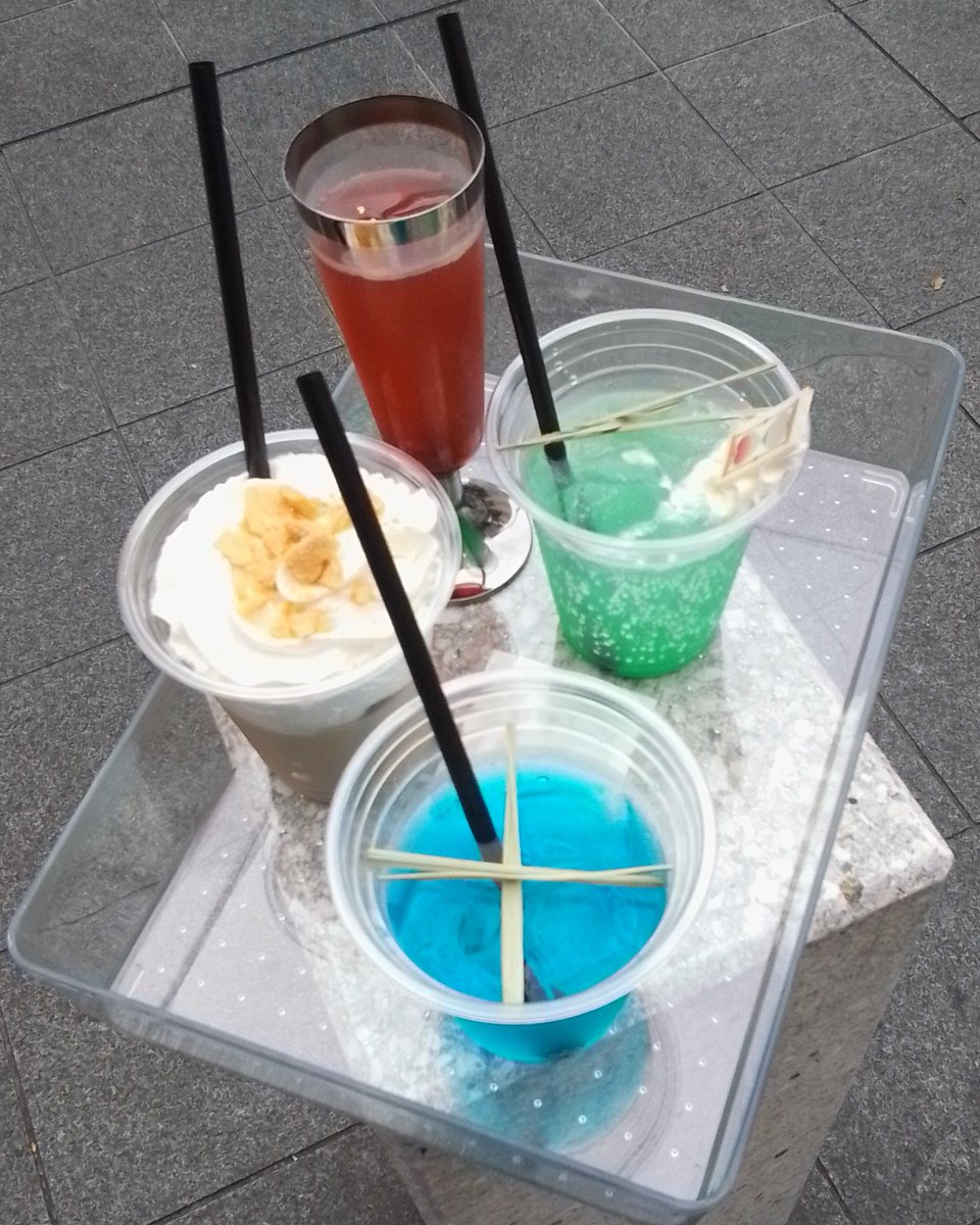 ドリンク早飲みしたけど、1個しか口にあいませんでした笑 お母さんに