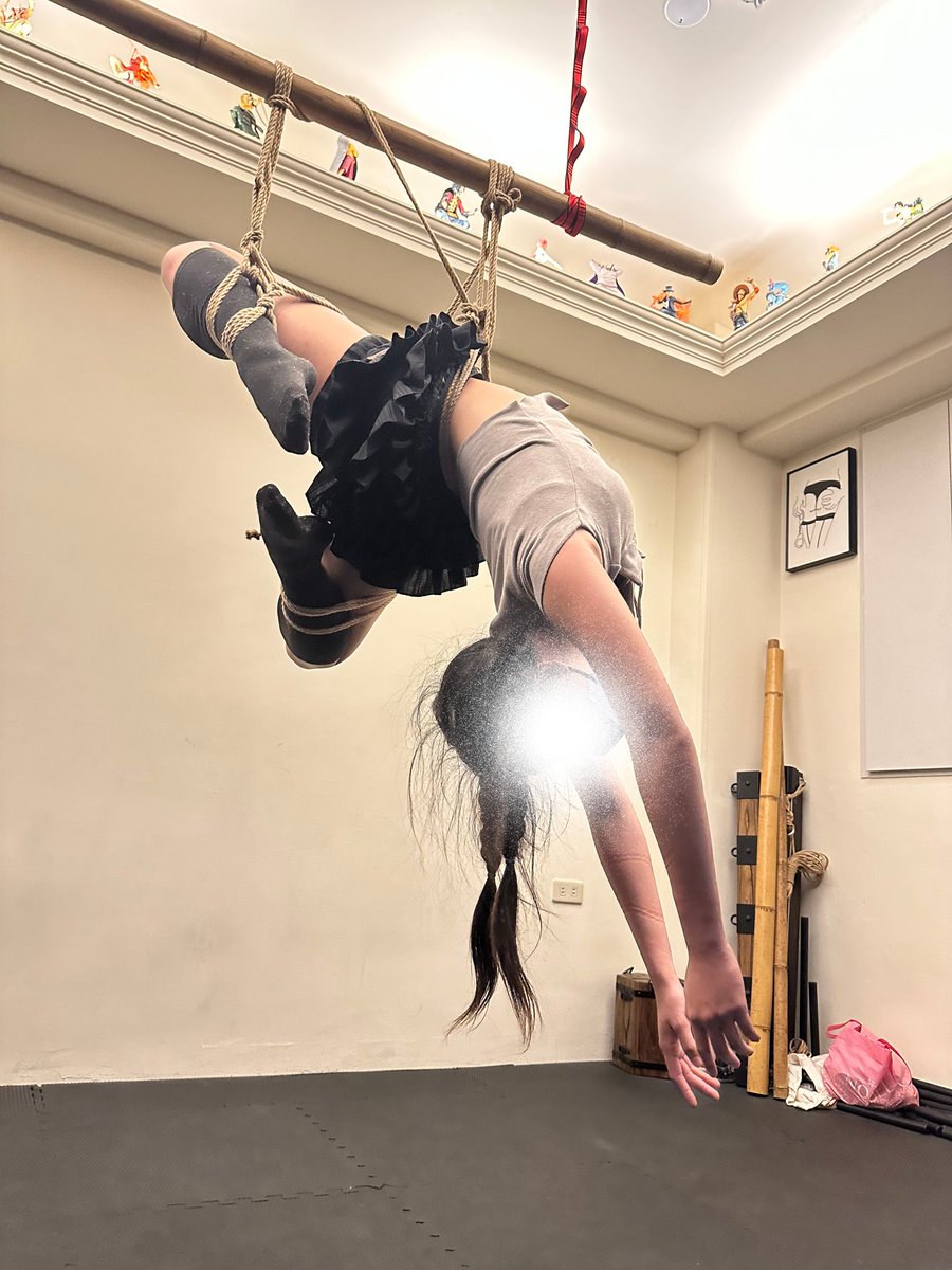5likespcc's tweet photo. 綁這樣好像天使，謝謝Ash，讓我漂漂的飛高高，也謝謝梨梨姐姐把我拍的超瘦超漂亮，好快樂！(⁠≧⁠▽⁠≦⁠)
(影片晚點發）

📍：@jukuya456
🪢：@Ash0158
📷：@fufulili2024 https://t.co/opPqX196HP