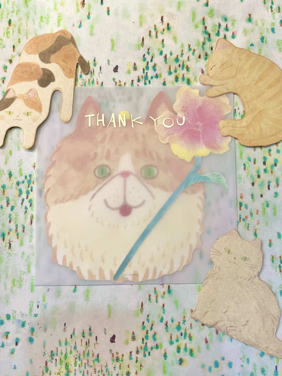 paper_message's tweet photo. 【new！うちの猫博vol.11 🐈くわえる猫のカード˙⋆✮】

猫ちゃんの口元に切り込みが入っているので、子猫入りバッグや一輪挿しを差し込むと実際に猫ちゃんがくわえている様に見えます🐱🌷

・くわえる猫のカード　￥495
・子猫入りバッグ　￥275

https://t.co/zGFEM5cPk8 https://t.co/jTx9cAuuK7