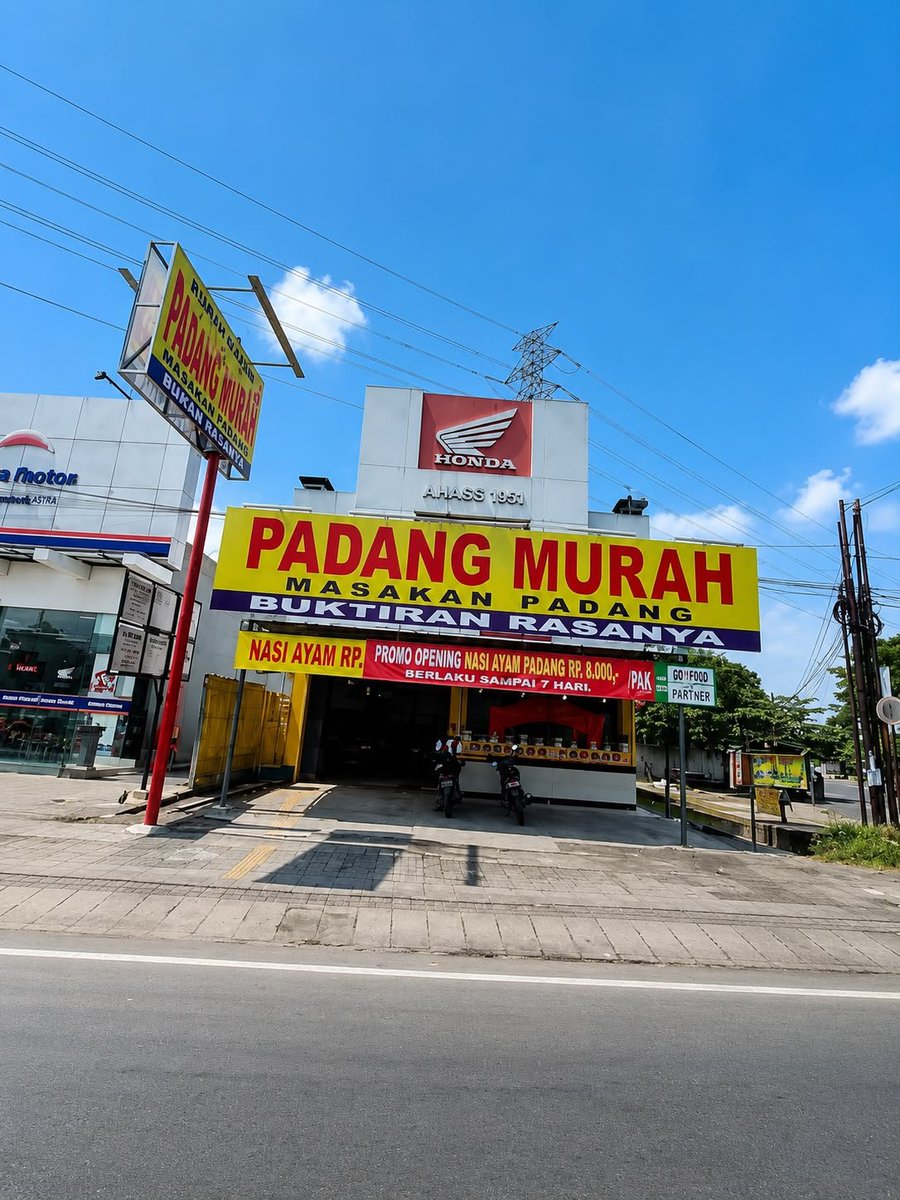 aril_piterpen1's tweet photo. tebak menu makan : https://t.co/KqSz701HcI
