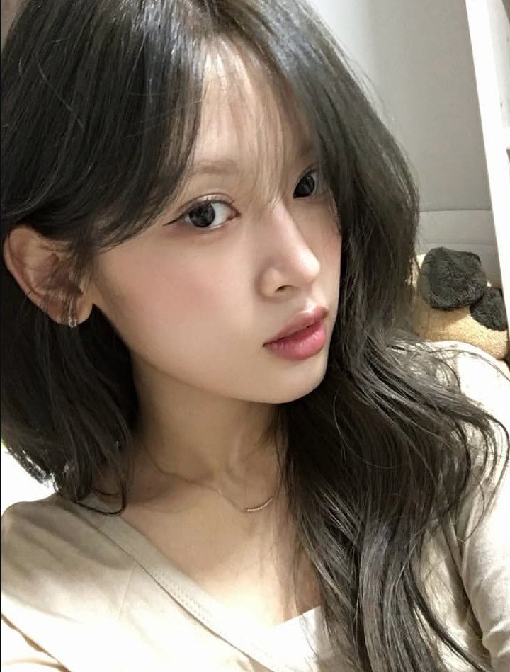 yoosilver's tweet photo. 🤍 #고은 #KOEUN #letsgoeunn https://t.co/TKblJQoK3m