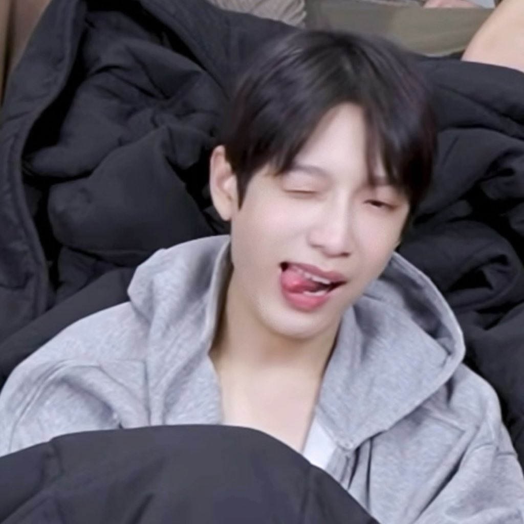fluffynexx's tweet photo. คอลเลคชั่นหาวแลบลิ้นวิ้งตาของมะเน้กคือตรายอะ55555555555555555555 https://t.co/AsXJTgcRfg